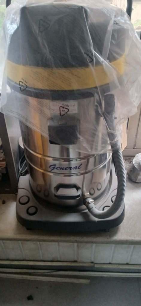 مكنسه شفط الاتربه والسوائل ZD98-80L-3B