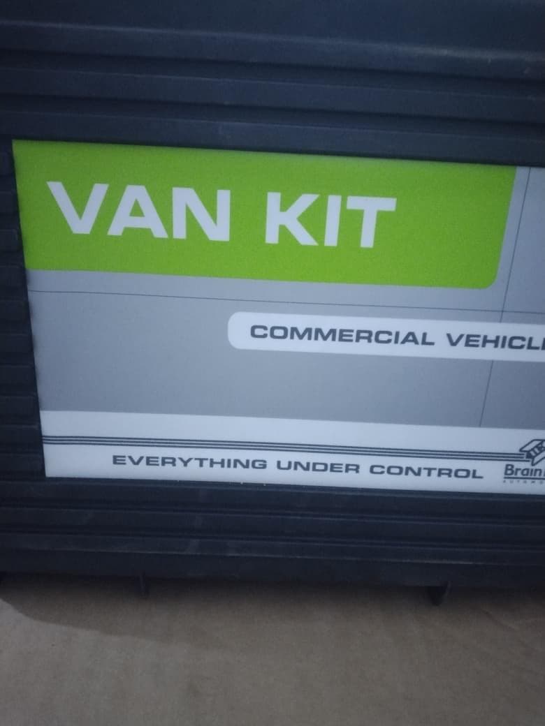 VAN KIT