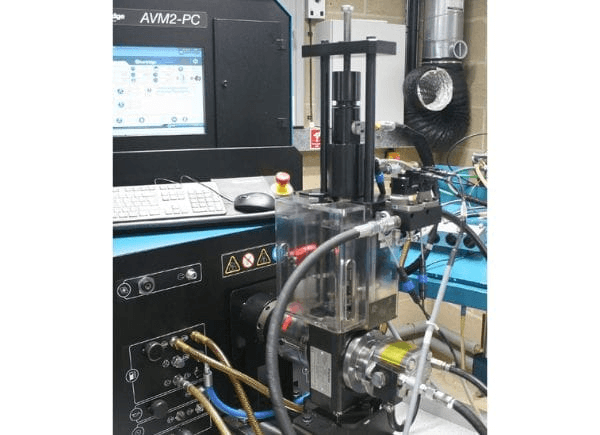 صندوق الكامة والعمود الطويل على منصة AVM2-PC